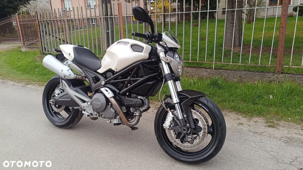 Ducati Monster - 2