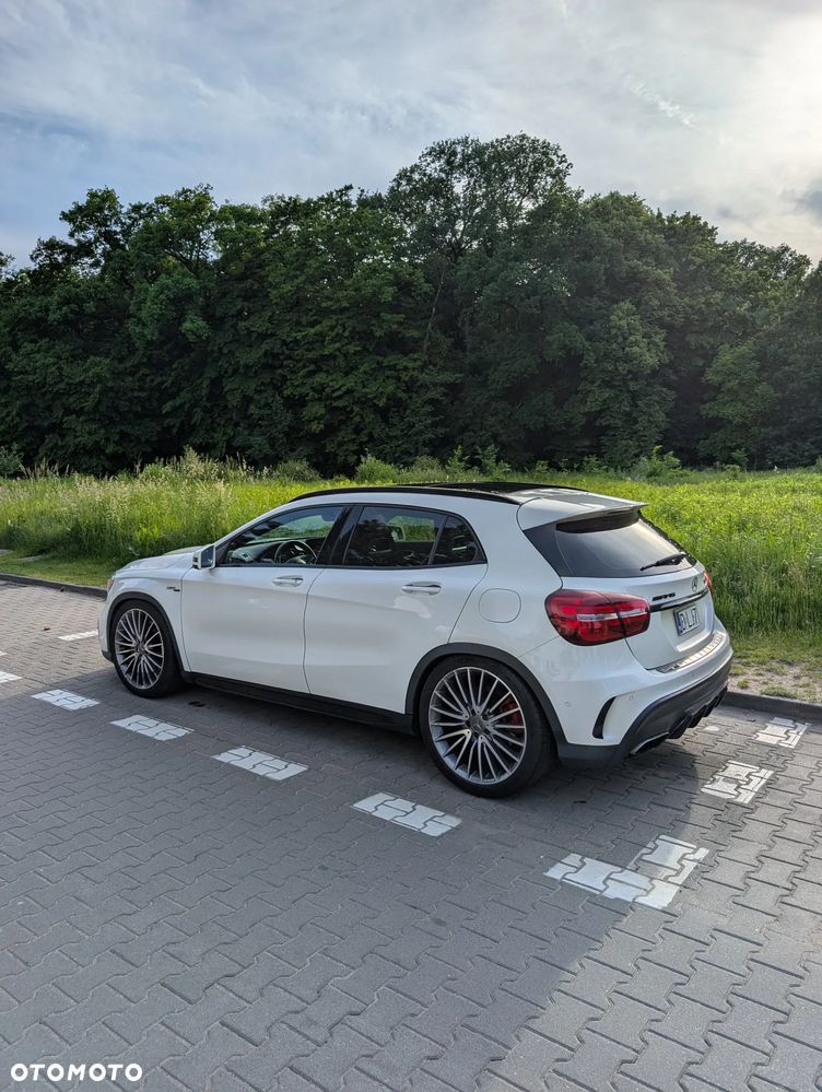 Mercedes-Benz GLA AMG 45 4Matic AMG Speedshift 7G-DCT - 25