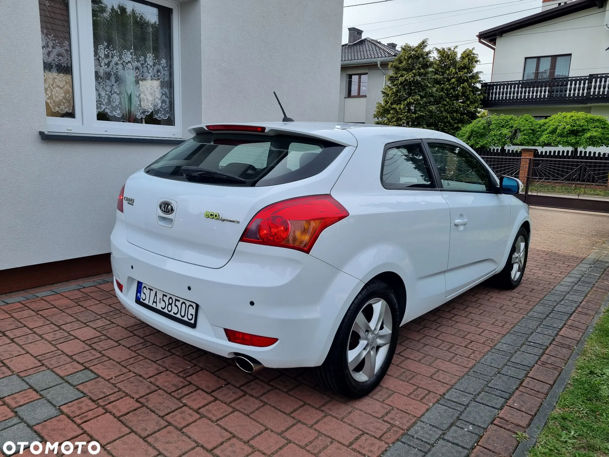 Kia ProCeed Pro_cee'd 1.4 L - 5