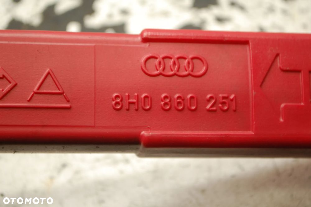 TRÓJKĄT OSTRZEGAWCZY 8D9860251B 8D9860251A AUDI A4 B6 B7 A3 VW GOLF IV KOMBI BORA 8H0860251 AUDI A4 B6 B7 CABRIO - 6