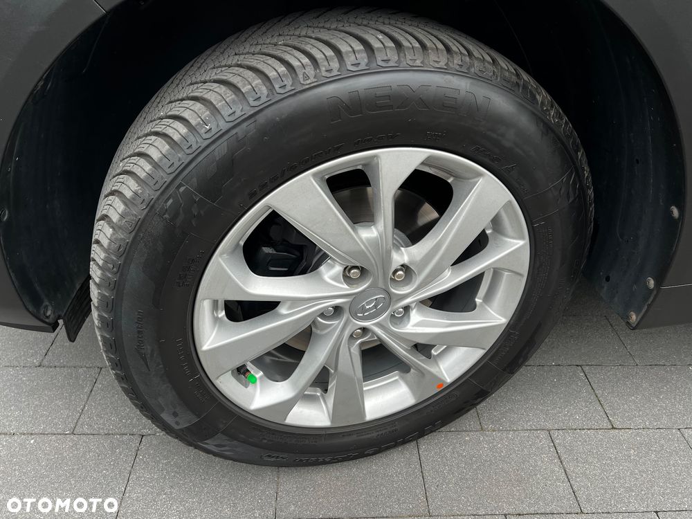 Hyundai Tucson blue 1.6 GDi 2WD Navi - 35