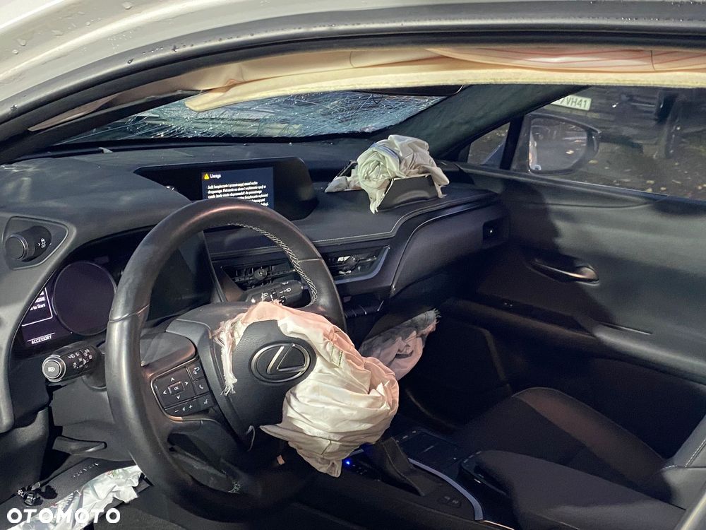 Lexus UX 200 GPF Pure 2WD - 14