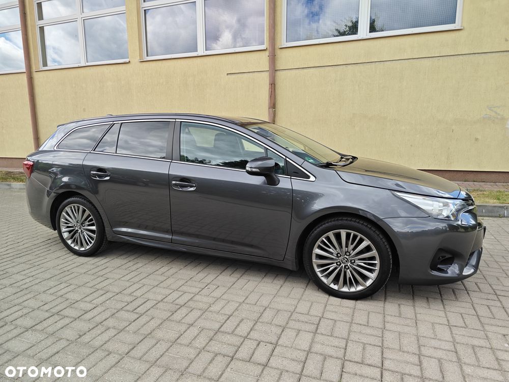 Toyota Avensis - 13