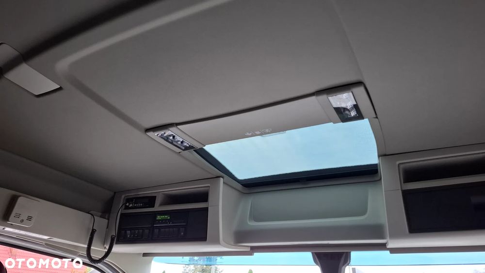 Volvo FM 380 EURO 6 / CHŁODNIA 21 PALET / WINDA / OŚ SKRĘTNA / SALON PL - 36