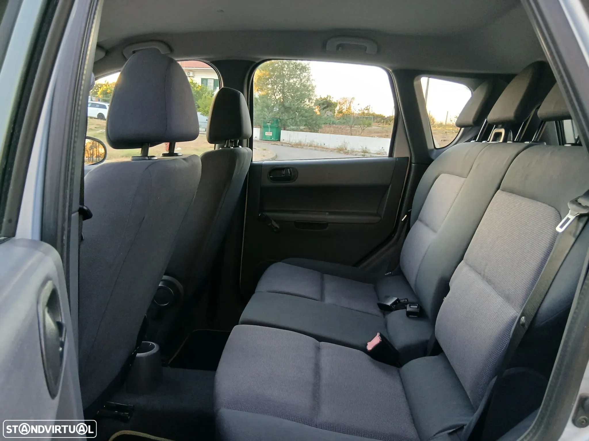Mitsubishi Colt 1.1 Insport P. Segurança - 8