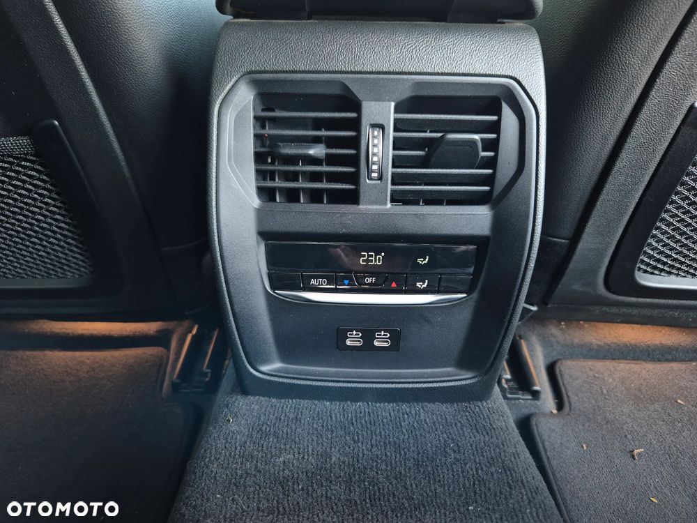 BMW Seria 3 - 16