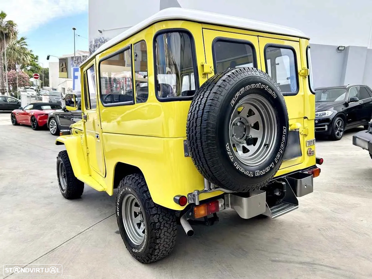 Toyota Land Cruiser - 43