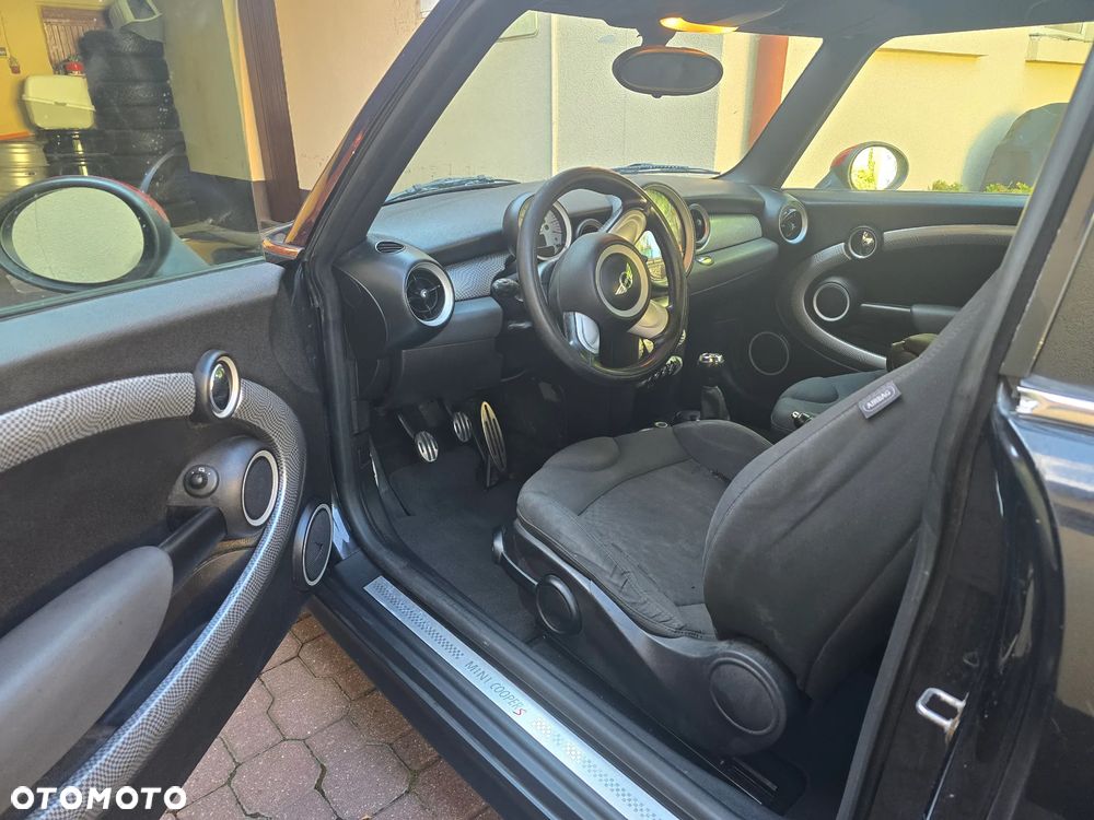 MINI Cooper S - 16