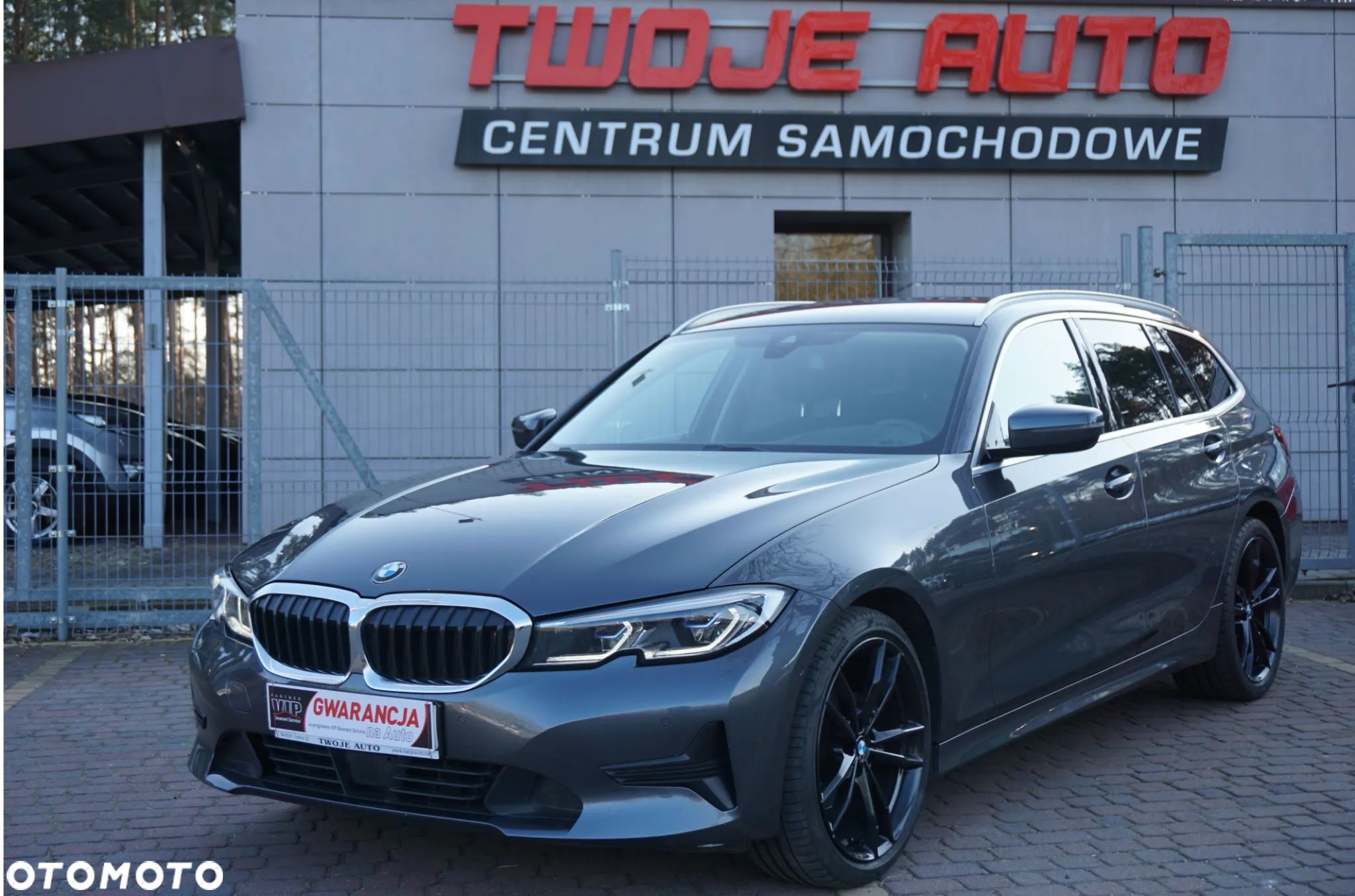 BMW Seria 3 320d Touring xDrive Sport Line - 1