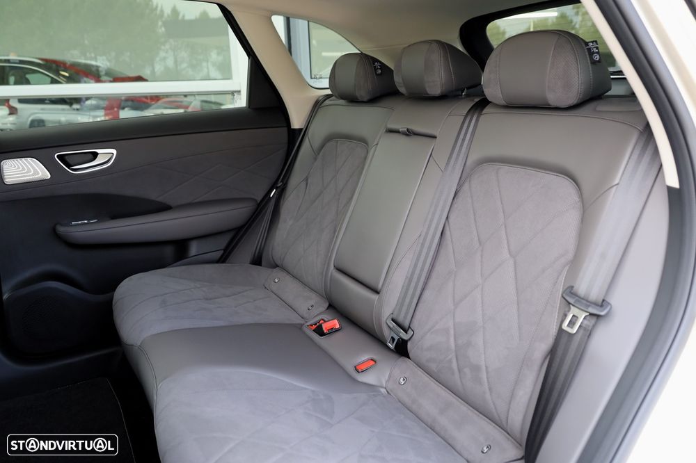 MG MGS6 EV 77 kWh Premium - 11
