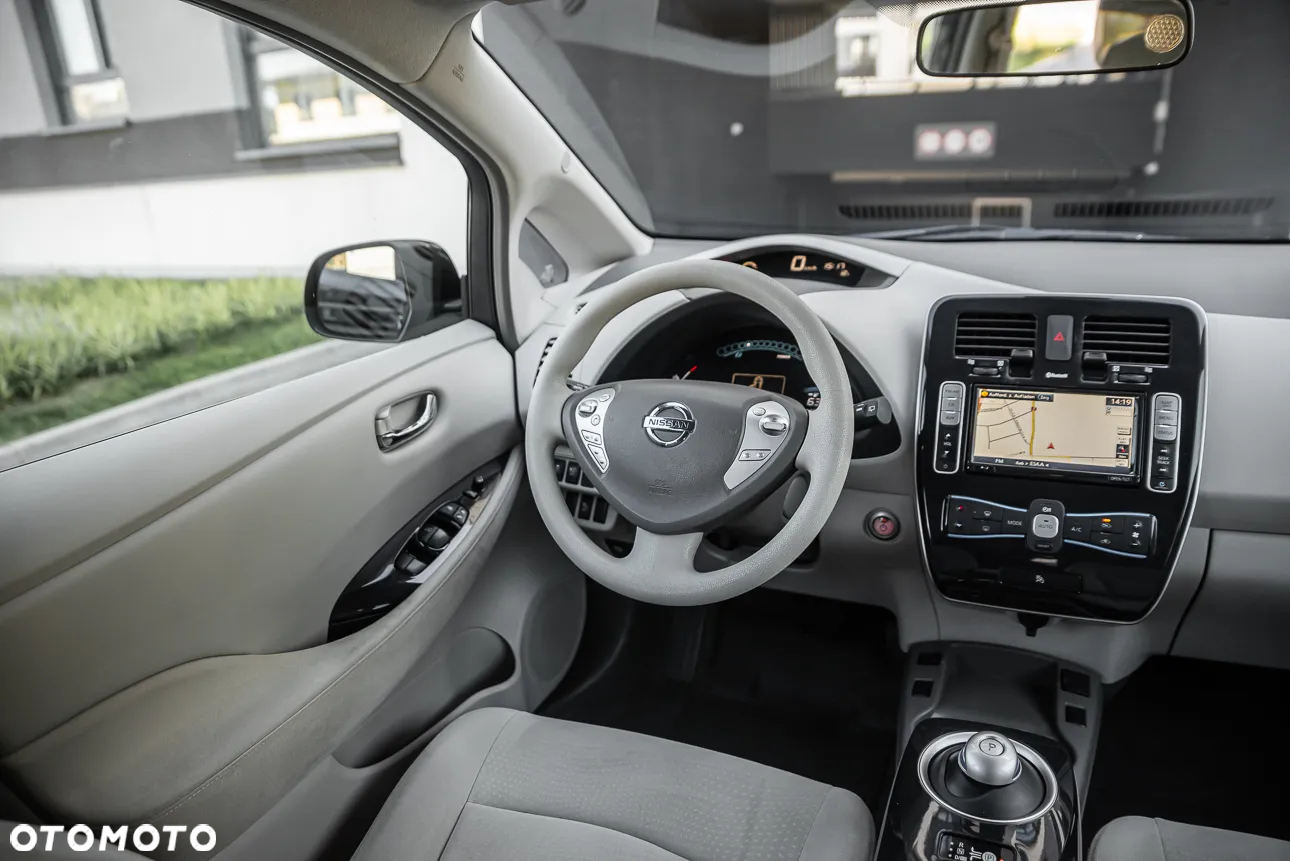 Nissan Leaf Standard - 23
