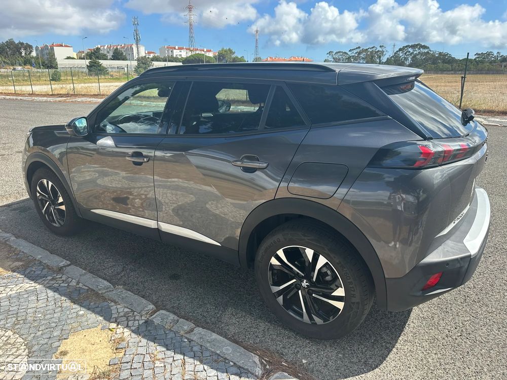 Peugeot 2008 - 8