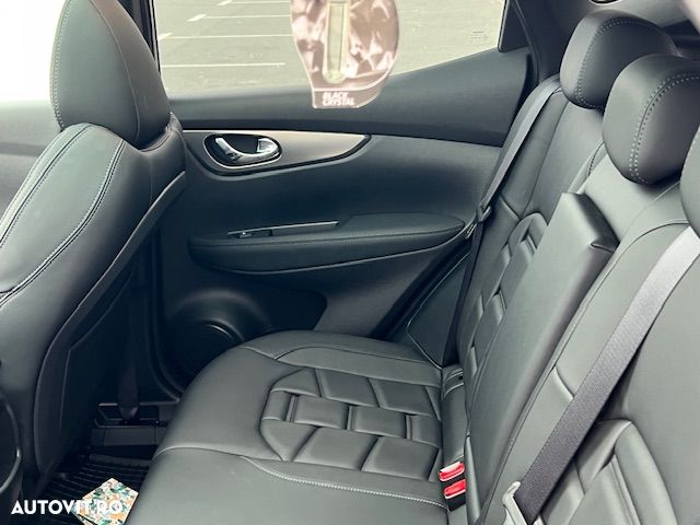 Nissan Qashqai 1.5 DCI Start/Stop Tekna - 24