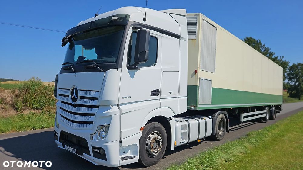 Mercedes-Benz Actros 1845