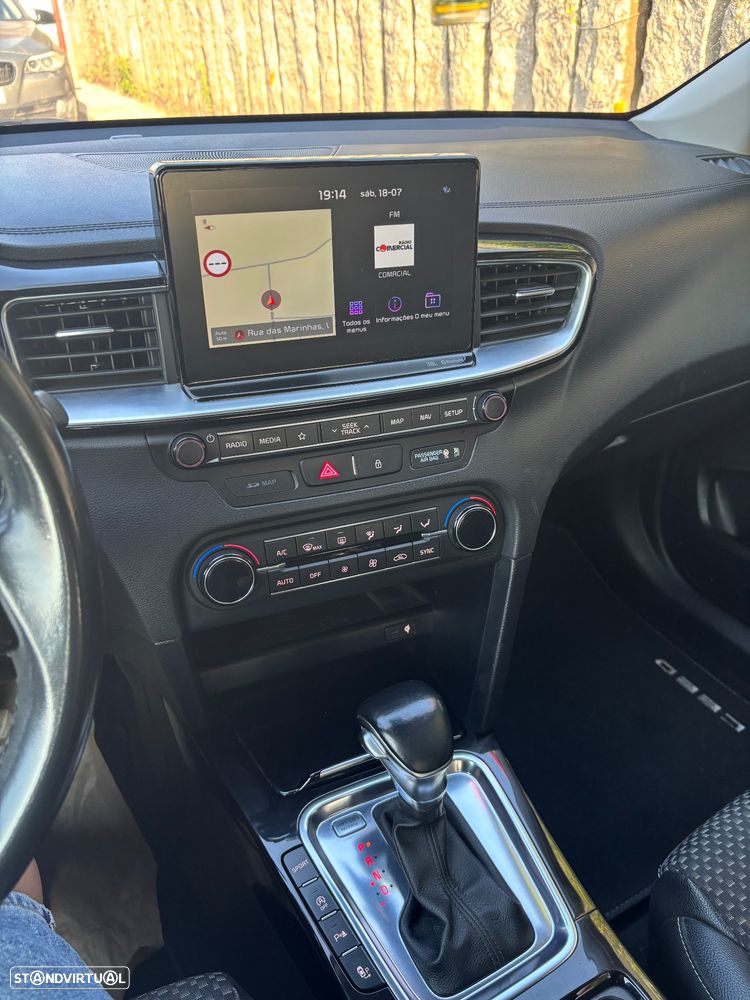 Kia Ceed - 9