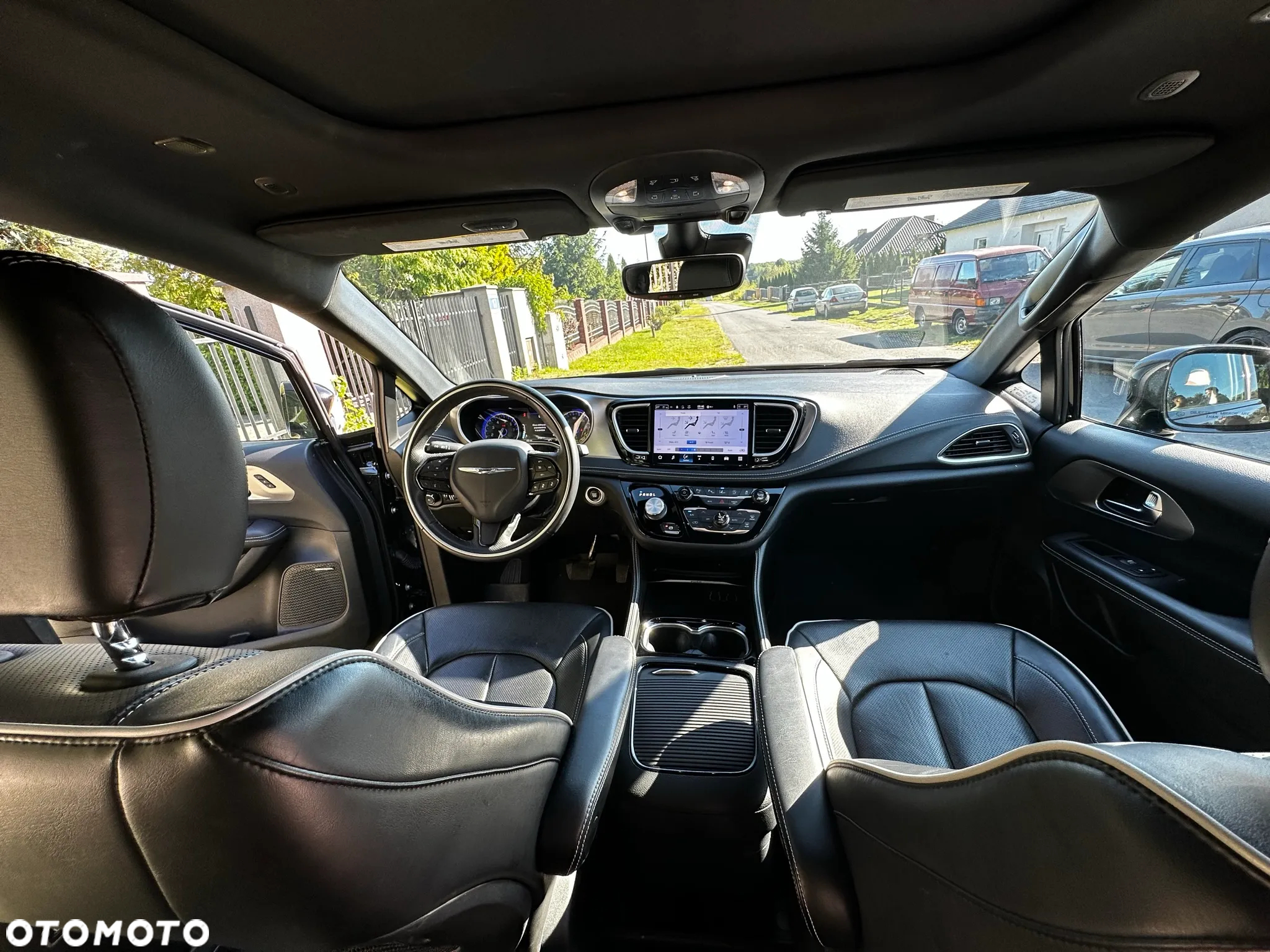 Chrysler Pacifica - 7