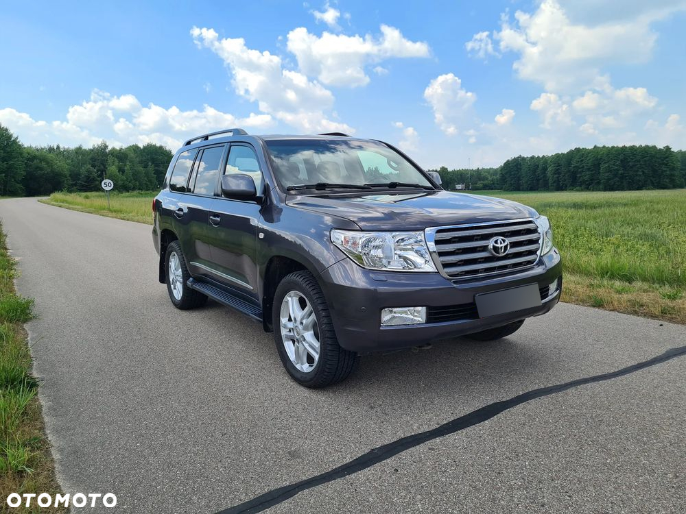 Toyota Land Cruiser - 5