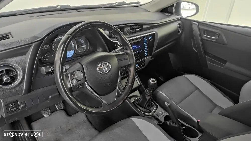 Toyota Auris 1.4 D-4D ACtive - 6
