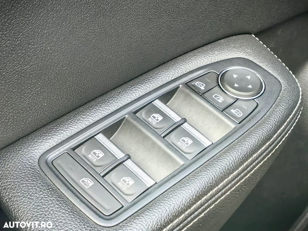 Renault Arkana E-TECH 145 Techno - 28