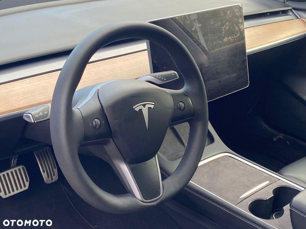 Tesla Model 3 Performance AWD - 12