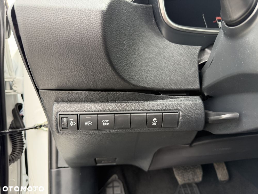 Toyota Corolla 1.8 Hybrid Comfort - 24