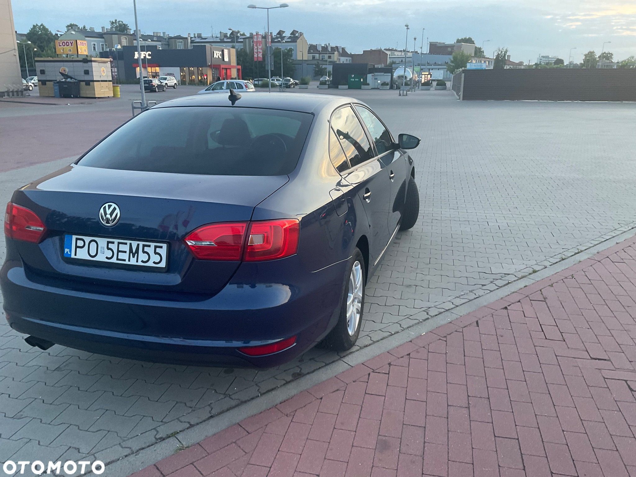 Volkswagen Jetta 2.0 TDI Life - 14
