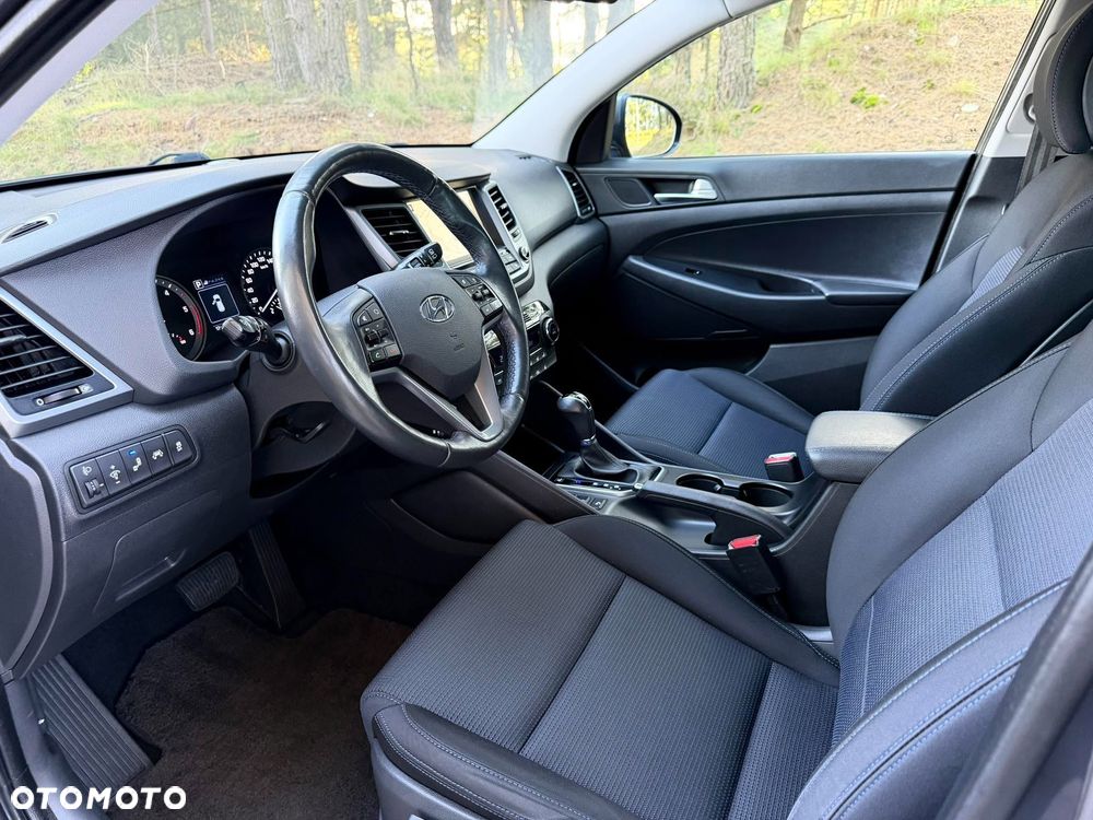 Hyundai Tucson blue 1.7 CRDi 2WD DCT Premium - 25
