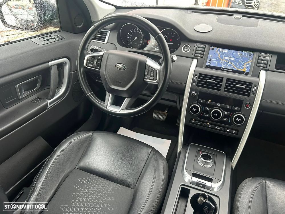 Land Rover Discovery Sport 2.0 TD4 HSE Auto - 38