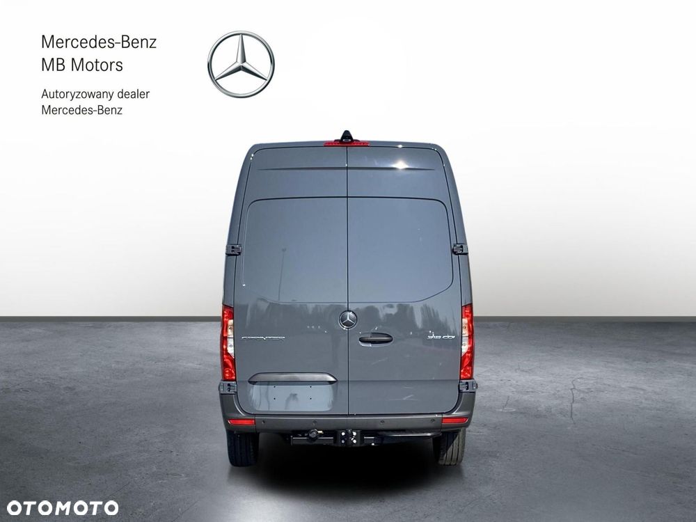 Mercedes-Benz Sprinter - 5