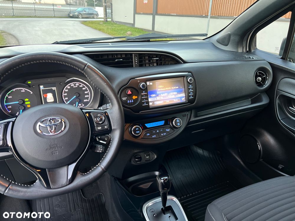 Toyota Yaris 1.5 VVT-i Selection - 24