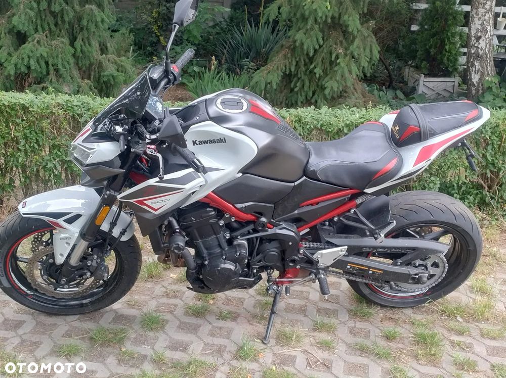 Kawasaki Z 900 - 24