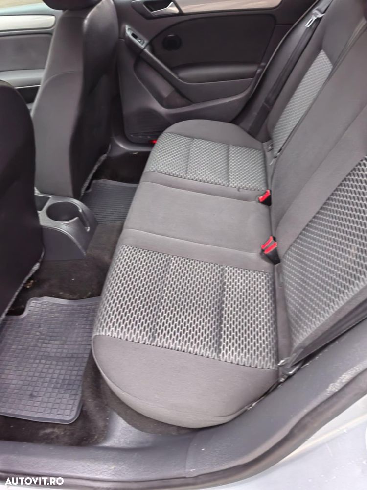 Volkswagen Golf 1.6 Edition - 11