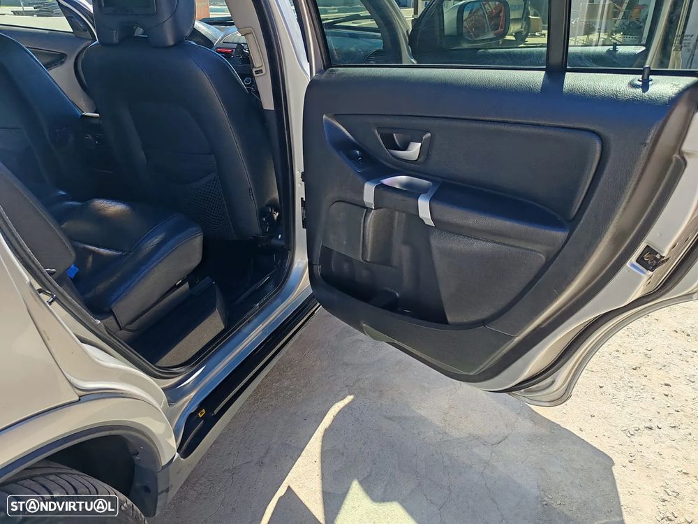 Volvo XC 90 D5 Executive - 22