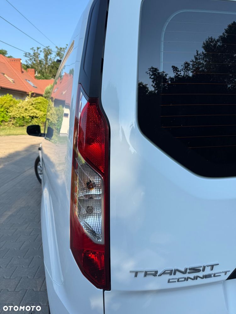 Ford Transit Connect - 11