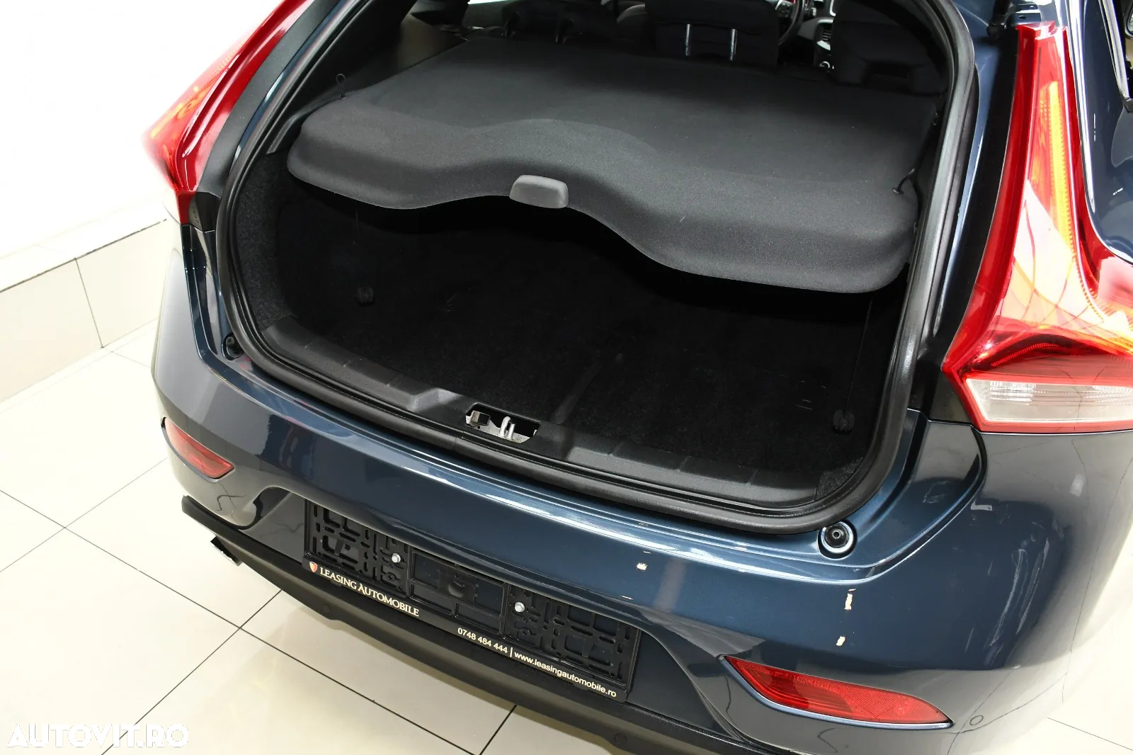 Volvo V40 D3 Aut. Summum - 23