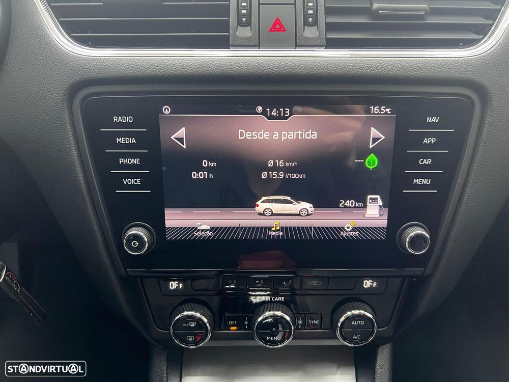 Skoda Octavia 1.6 TDI Style DSG - 25