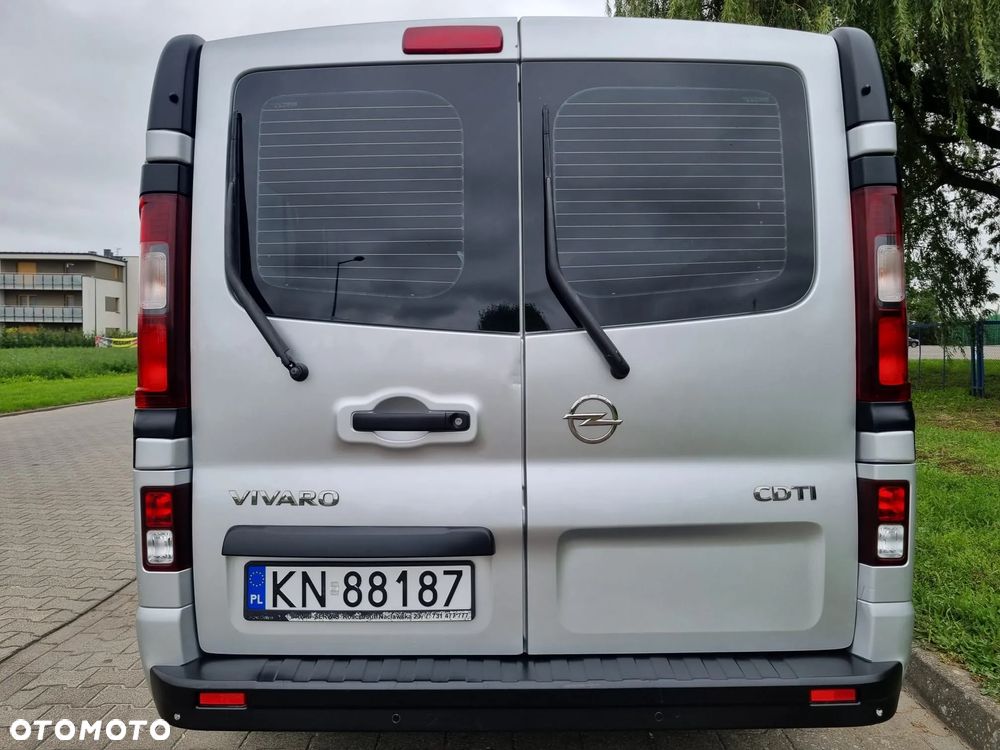 Opel Vivaro - 8