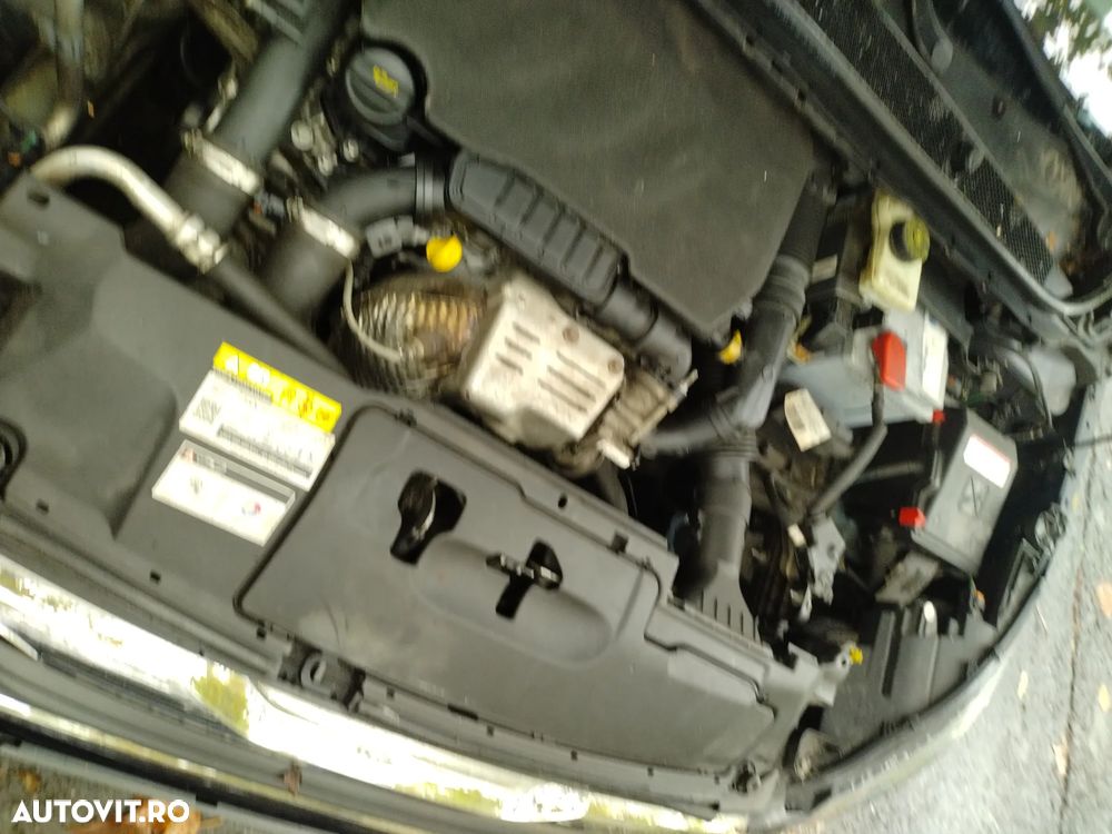 Peugeot 308 2015 photo 5