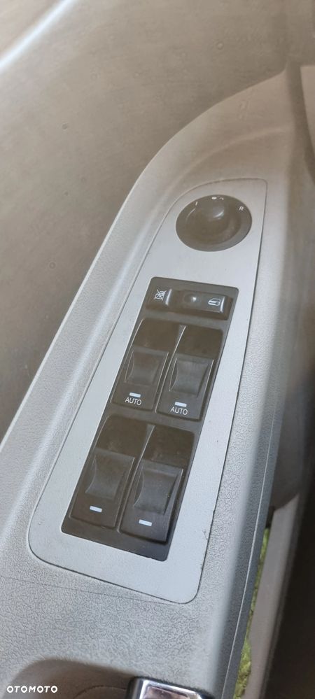 Chrysler 300C 6.1 V8 Hemi SRT8 - 16