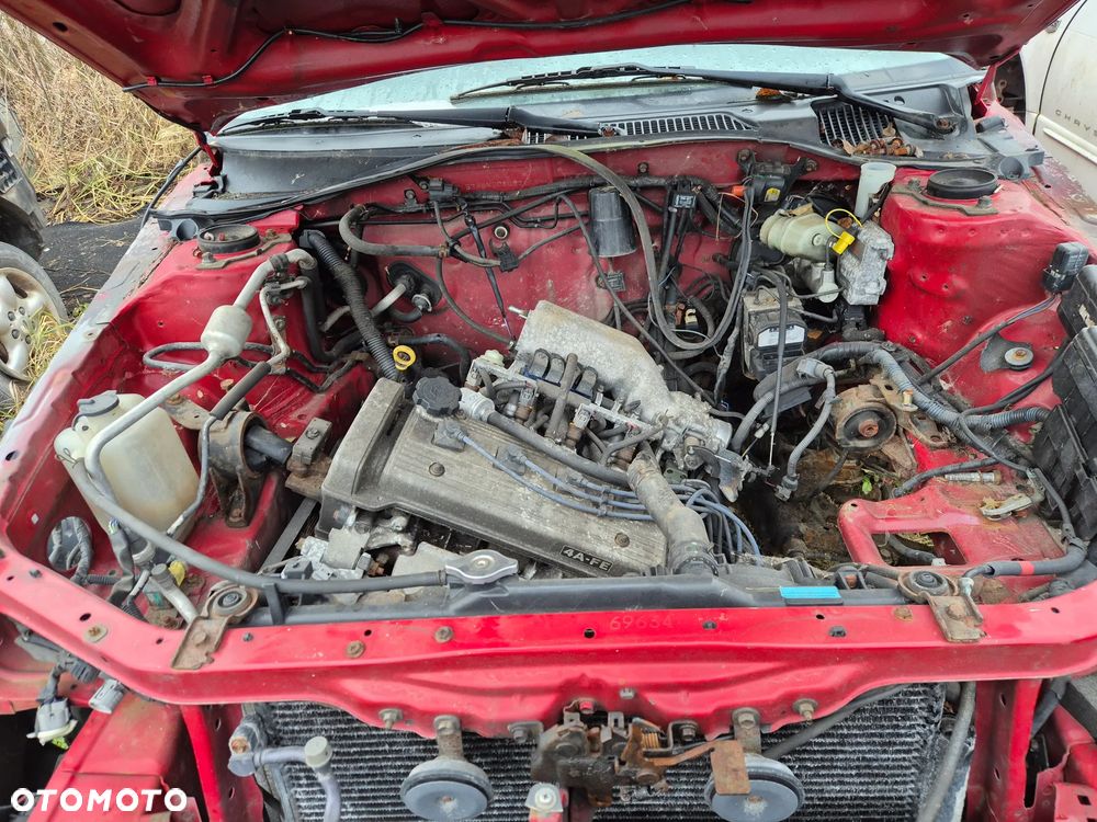 TOYOTA AVENSIS T22 SEDAN 1.6 4A-FE silnik skrzynia napęd sanki belka wahacz wahacze zacisk zaciski zwrotnica piasta kopyto - 2