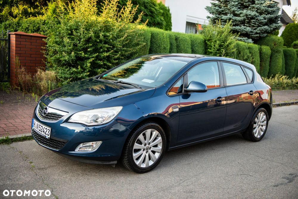 Opel Astra 1.6 ecoFLEX Start/Stop - 10