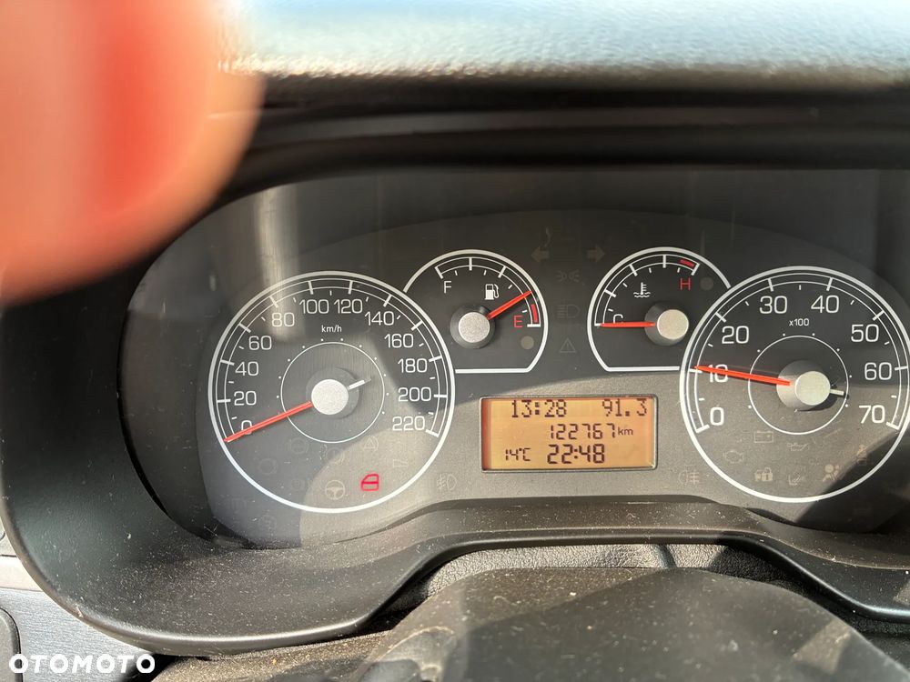 Fiat Grande Punto - 8