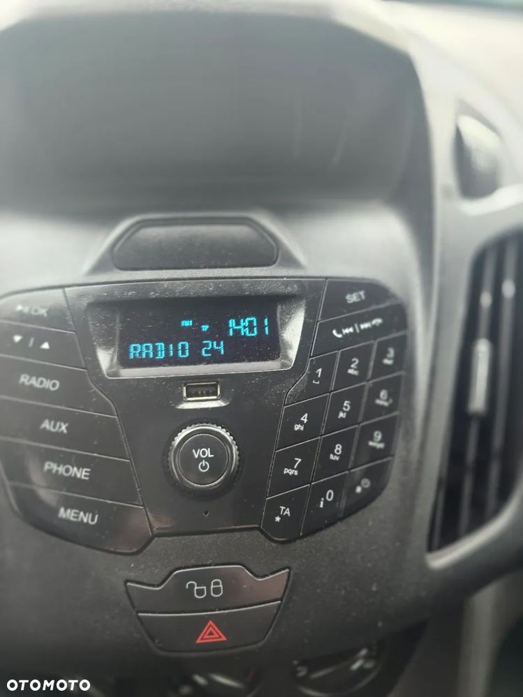 Ford TRANSIT CONNECT L2H1 - 15