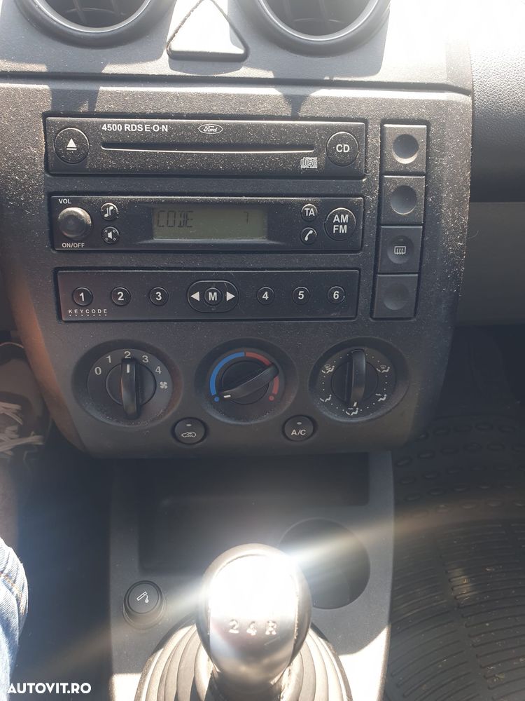 Ford Fiesta 1.4 Trend - 20
