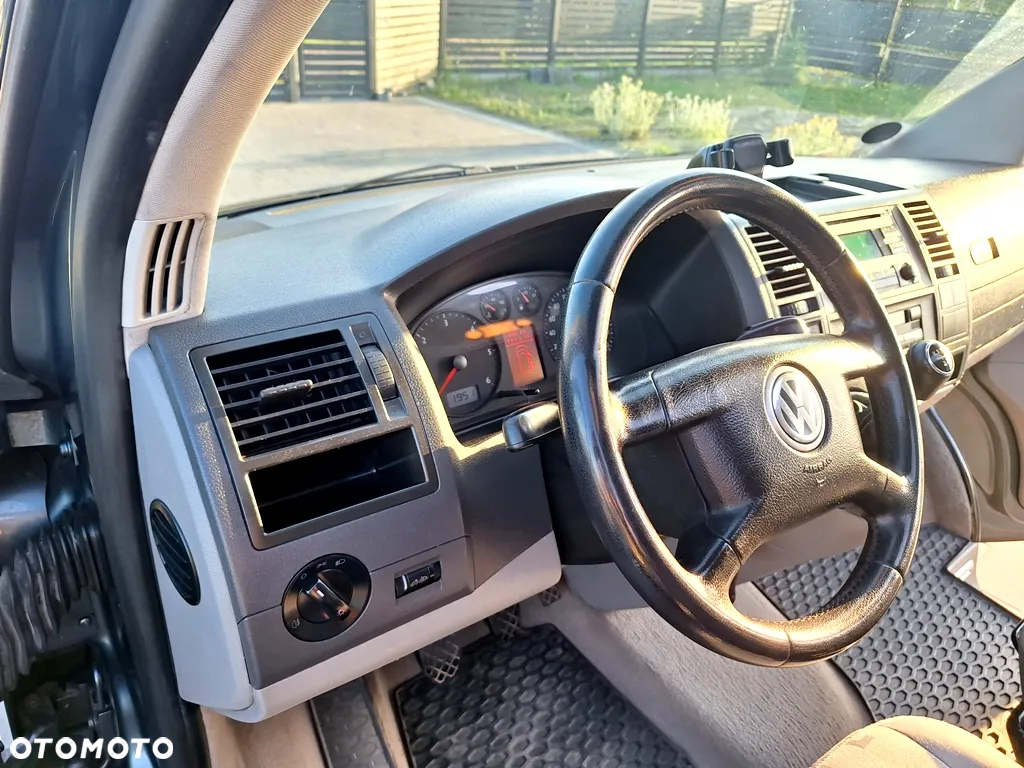 Volkswagen Caravelle TDI L2 Comfortline - 24
