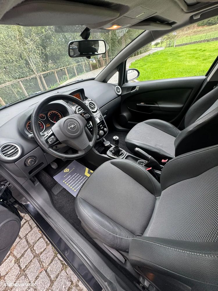 Opel Corsa 1.2 Cosmo - 18