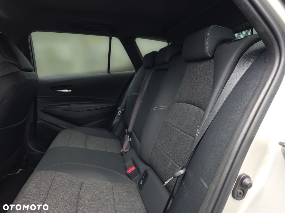 Toyota Corolla 2.0 Hybrid Style - 14