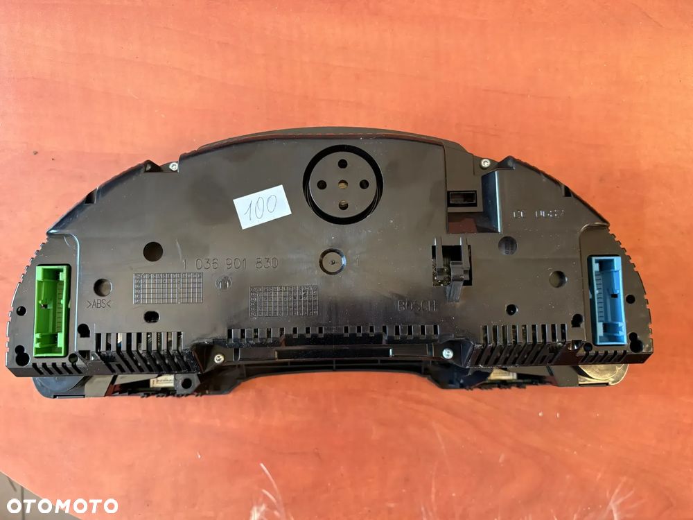 LICZNIK AUDI A4 B6 2.5TDI 036901830 - 2