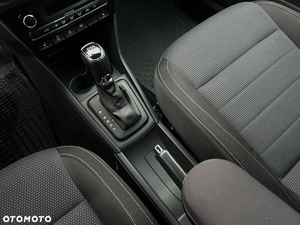 Skoda RAPID Spb 1.4 TSI Elegance Max DSG - 17