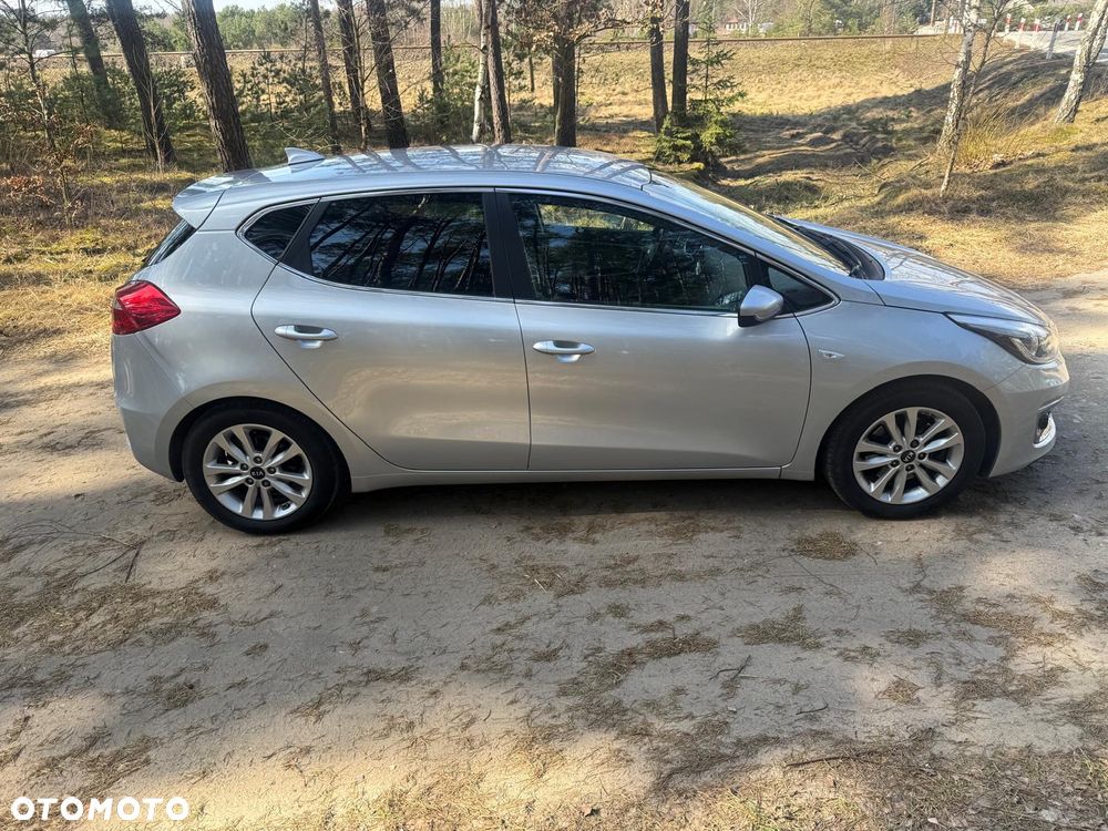 Kia Ceed 1.6 GDI Platinum Edition - 6